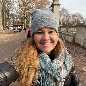 Meet your Posher, Pollyana